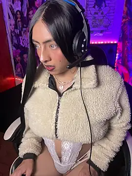 Snapshot of Sky__420 chatting on April 7, 5:19 am Sky 420 online show from April 7, 5:19 am