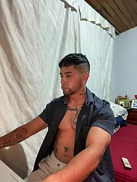 Sexmuscle17 online show from June 4, 11:33 pm
