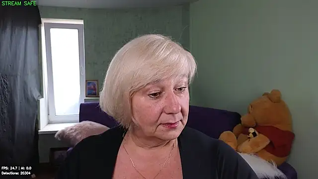 Snapshot of Milane_Milky chatting on June 18, 9:14 am Milane Milky online show from June 18, 9:14 am