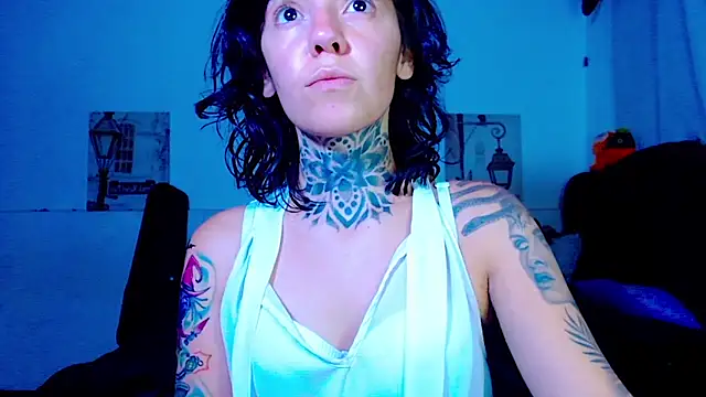 LannieGonzales online show from May 9, 8:14 pm