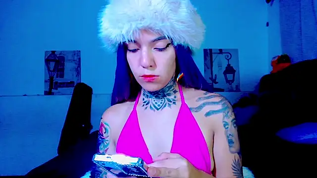 LannieGonzales online show from May 11, 1:17 pm