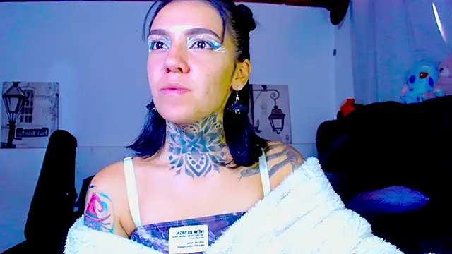 LannieGonzales online show from May 15, 5:31 pm