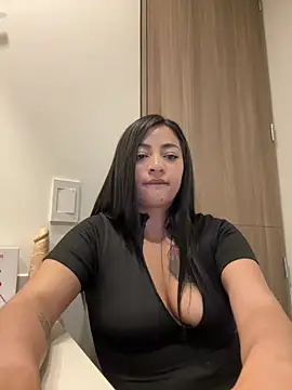 nicole bunny21 online show from April 2, 3:04 am