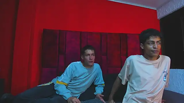 LuckandSamuel online show from April 28, 2:21 am
