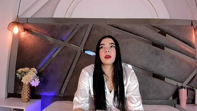 Chloee Parkerr online show from May 26, 3:35 am