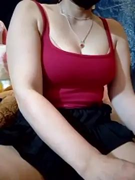 Snapshot of Mi-Naney chatting on July 2, 7:25 am Mi-Naney online show from July 2, 7:25 am