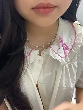 Snapshot of Rosecute11 chatting on April 26, 8:28 pm Rosecute11 online show from April 26, 8:28 pm