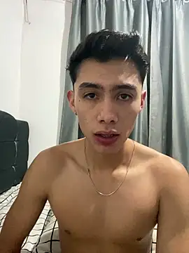 Snapshot of jmaxter chatting on April 11, 6:29 am jmaxter online show from April 11, 6:29 am