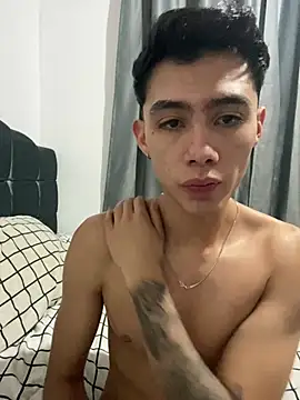 Snapshot of jmaxter chatting on April 11, 7:45 am jmaxter online show from April 11, 7:45 am