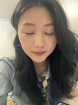 Snapshot of Shanshan_1267 chatting on April 23, 1:46 pm Shanshan 1267 online show from April 23, 1:46 pm