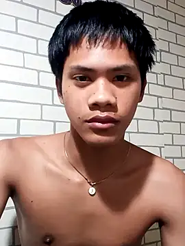 Snapshot of naughty_ren chatting on March 31, 7:31 am naughty ren online show from March 31, 7:31 am