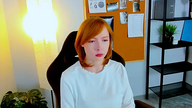 CherryCrushLove online show from May 8, 6:19 am
