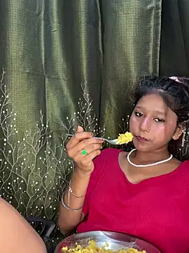 Cutiepie- online show from April 18, 7:58 pm