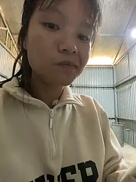 Elisa-a online show from April 6, 1:25 am