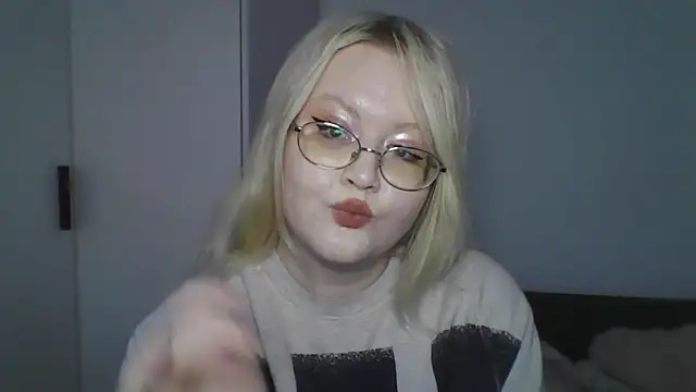 Elayne Sweet online show from May 19, 6:09 am