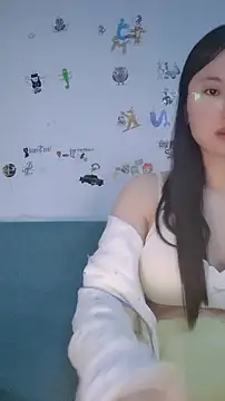 Snapshot of yehua001 chatting on April 13, 12:38 am yehua001 online show from April 13, 12:38 am