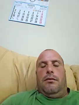 Snapshot of SuperDotadoX29 chatting on April 15, 4:19 am SuperDotadoX29 online show from April 15, 4:19 am