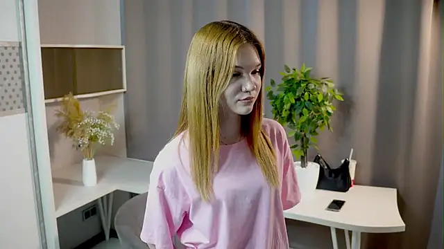 DawnByard online show from April 3, 8:45 am