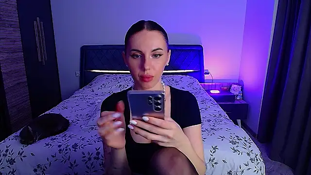 Snapshot of Sour_Berry_ chatting on April 23, 3:25 pm Sour Berry online show from April 23, 3:25 pm