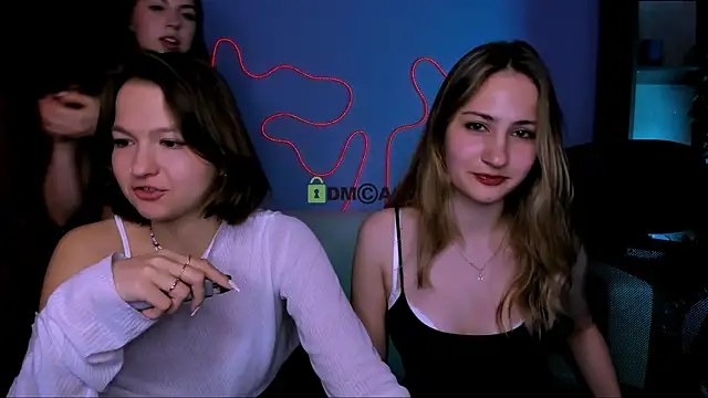Snapshot of so_hot_rosalie chatting on May 31, 8:43 pm so hot rosalie online show from May 31, 8:43 pm