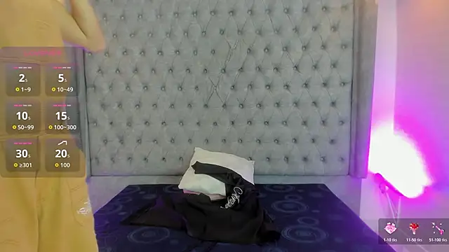 Gyal Smith online show from May 9, 3:01 am