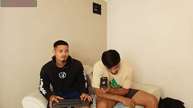 Maxi and Ares online show from June 8, 12:27 pm