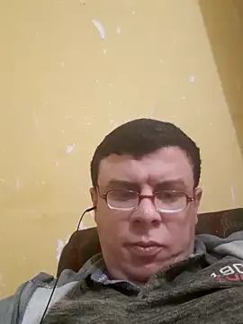 beebuzz0 online show from April 6, 3:02 pm