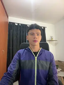 sebascuterouss online show from May 22, 12:11 pm
