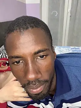 INTRUDERS20 online show from April 5, 7:00 pm