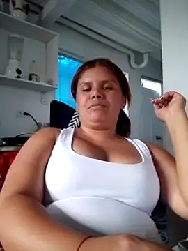 Snapshot of Zafiro_MD chatting on April 16, 10:45 pm Zafiro MD online show from April 16, 10:45 pm