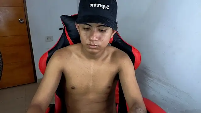 darknigthx online show from April 6, 3:26 am