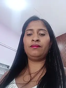 SofiaMendez1  online show from April 30, 6:25 pm