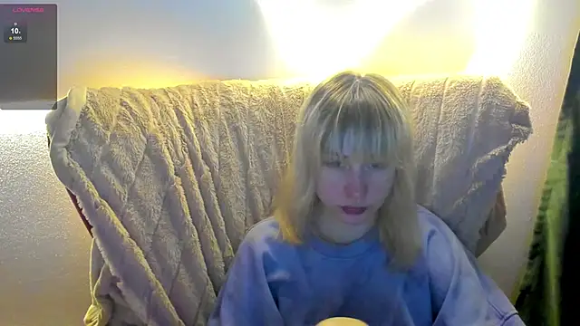 MiaKimiko online show from June 21, 1:19 am