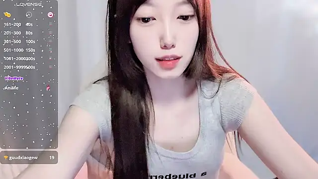 Snapshot of luckyuyu66 chatting on May 5, 2:03 pm luckyuyu66 online show from May 5, 2:03 pm