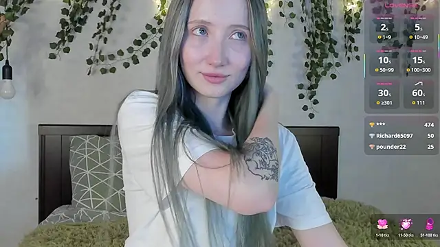 Leona Vixen online show from June 11, 12:43 am