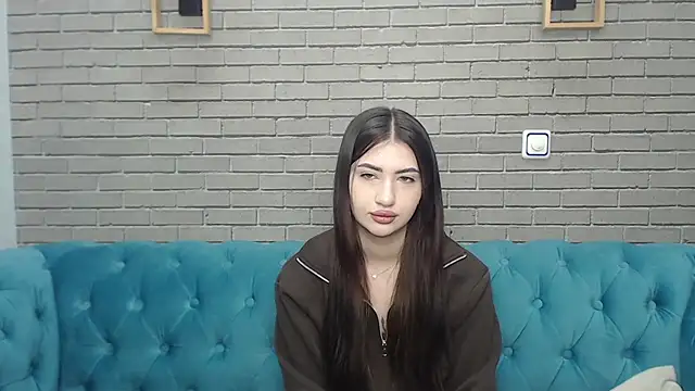 RebeccaMosc online show from April 4, 5:27 am