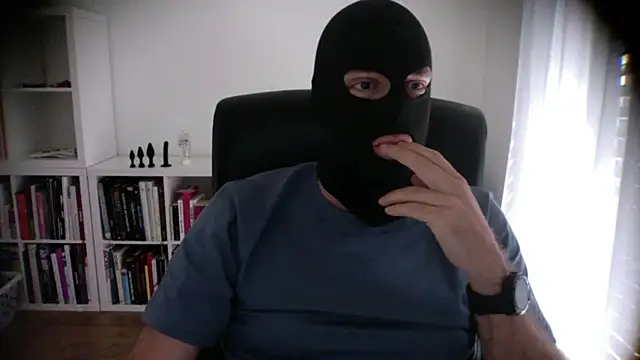 Im yours boy online show from May 3, 11:27 am