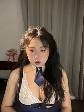 Snapshot of ooooBaby129 chatting on May 4, 12:45 pm ooooBaby129 online show from May 4, 12:45 pm