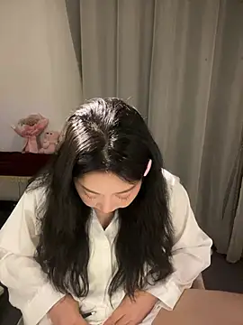 Snapshot of ooooBaby129 chatting on May 19, 1:50 pm ooooBaby129 online show from May 19, 1:50 pm