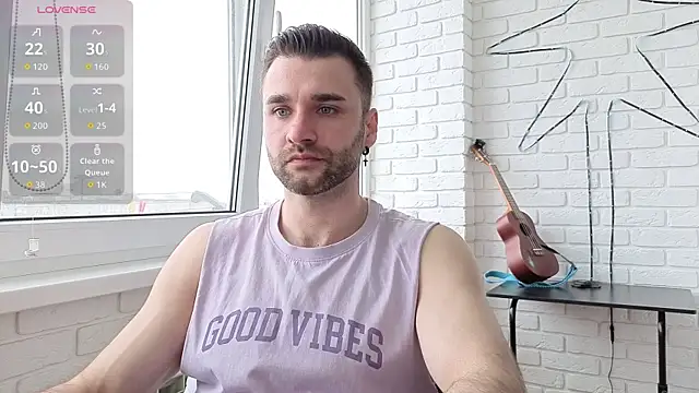 Snapshot of DaddySlava chatting on May 12, 12:13 pm DaddySlava online show from May 12, 12:13 pm