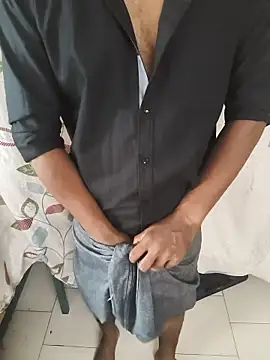Snapshot of pinkdickmallu chatting on June 14, 7:43 am pinkdickmallu online show from June 14, 7:43 am