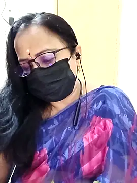 Snapshot of monisha_cam chatting on April 9, 4:23 pm monisha cam online show from April 9, 4:23 pm