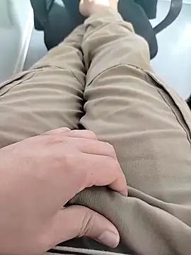 Snapshot of samosa7678 chatting on April 9, 4:12 pm samosa7678 online show from April 9, 4:12 pm