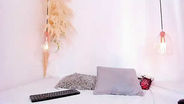 Snapshot of Alexa_fox669 chatting on May 19, 1:17 pm Alexa fox669 online show from May 19, 1:17 pm
