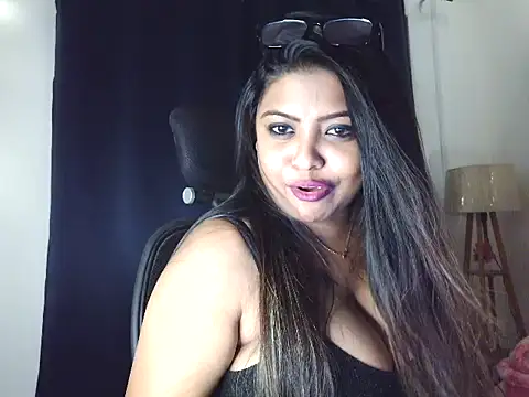 Snapshot of monika_sassy chatting on April 2, 10:07 pm monika sassy online show from April 2, 10:07 pm