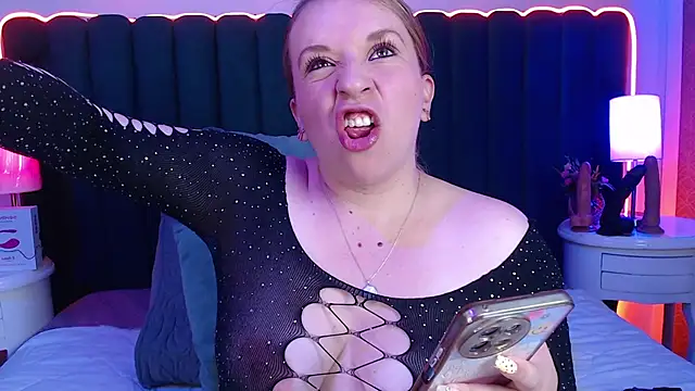 Velvett Blonde online show from May 23, 3:27 pm