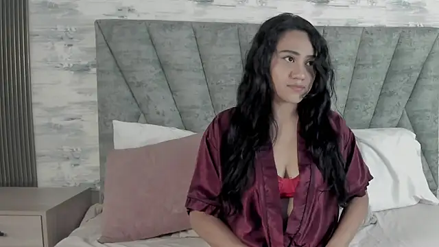 Snapshot of Shashadeluxe chatting on May 11, 1:06 pm Shashadeluxe online show from May 11, 1:06 pm