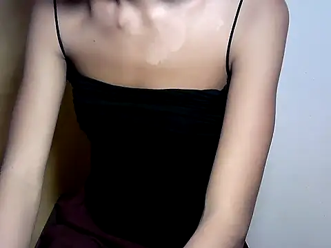 Snapshot of sexy_pinay21 chatting on June 23, 1:53 pm sexy pinay21 online show from June 23, 1:53 pm