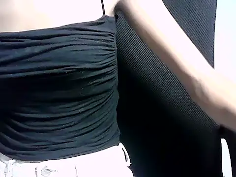 Snapshot of sexy_pinay21 chatting on July 3, 2:34 pm sexy pinay21 online show from July 3, 2:34 pm