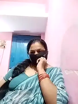 Snapshot of PINKI_024 chatting on April 2, 7:17 am PINKI 024 online show from April 2, 7:17 am